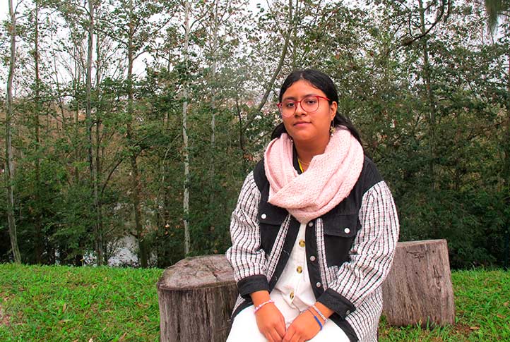 Estudiante UV participó en coloquio internacional sobre la muerte