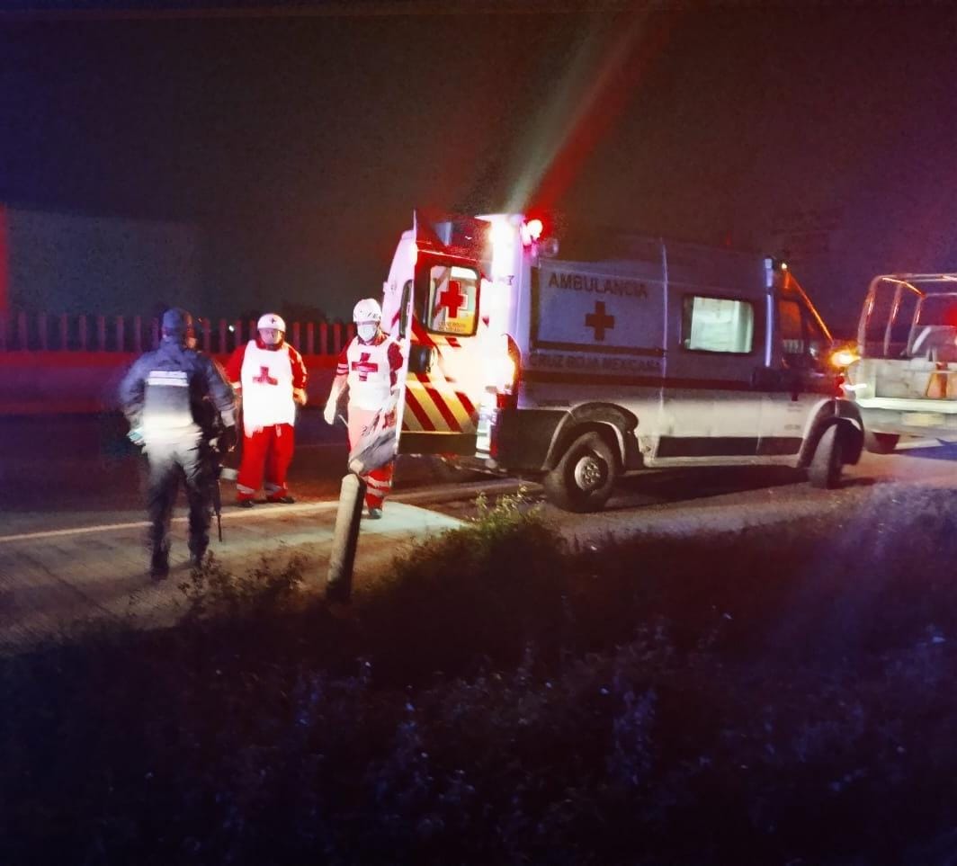 Balean a conductor de tráiler al oponerse a asalto en la autopista Córdoba-Orizaba