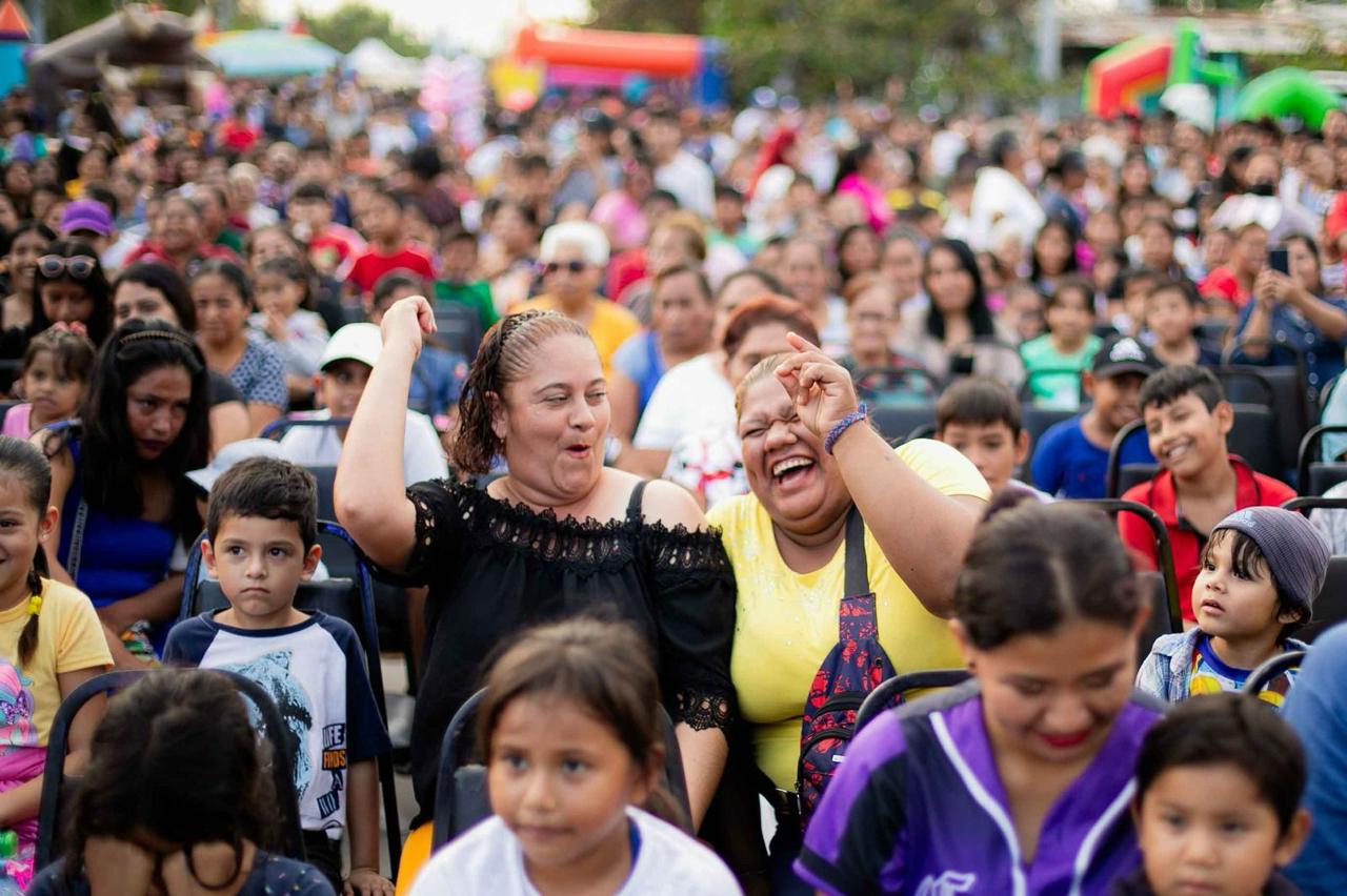 Celebra Alcalde JM Unánue a más de 3 mil niños con Festival de Reyes Magos