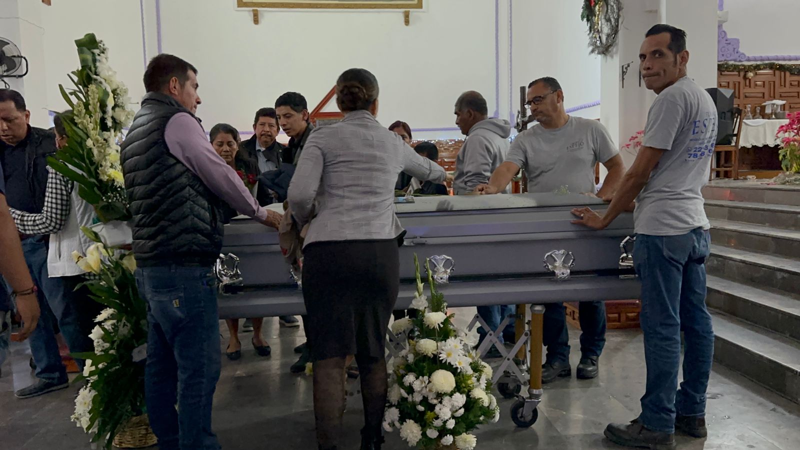 Dan último adiós a trabajadores de Bienestar de Papantla que fallecieron en accidente en Guerrero