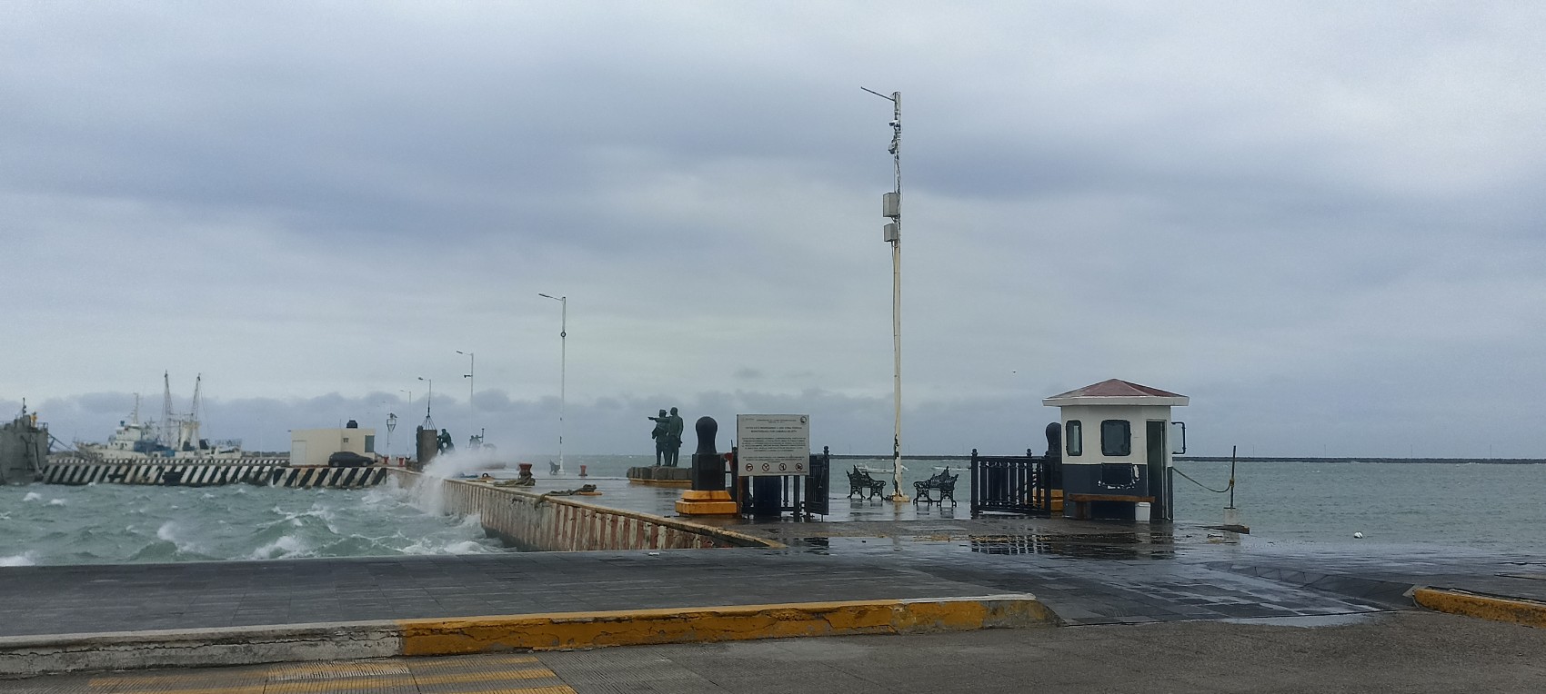Cierran puerto de Veracruz a toda navegación; esta es la racha máxima
