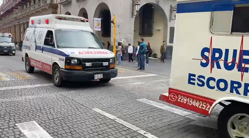 Desfile de ambulancias en homenaje a Rafita, socorrista fallecido en Xalapa