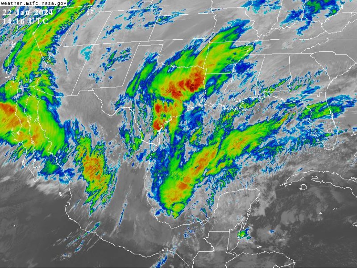 Este lunes ambiente fresco a frío por la noche, llovizna y nieblas en Veracruz