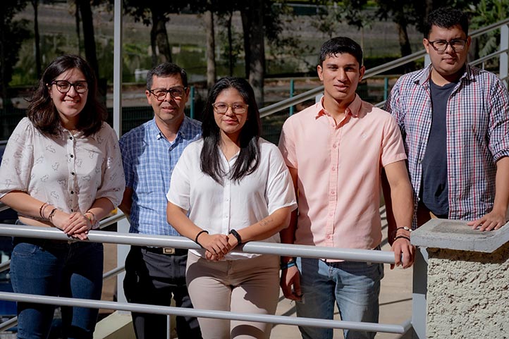 Estudiantes UV realizan acciones de conservación de manantiales
