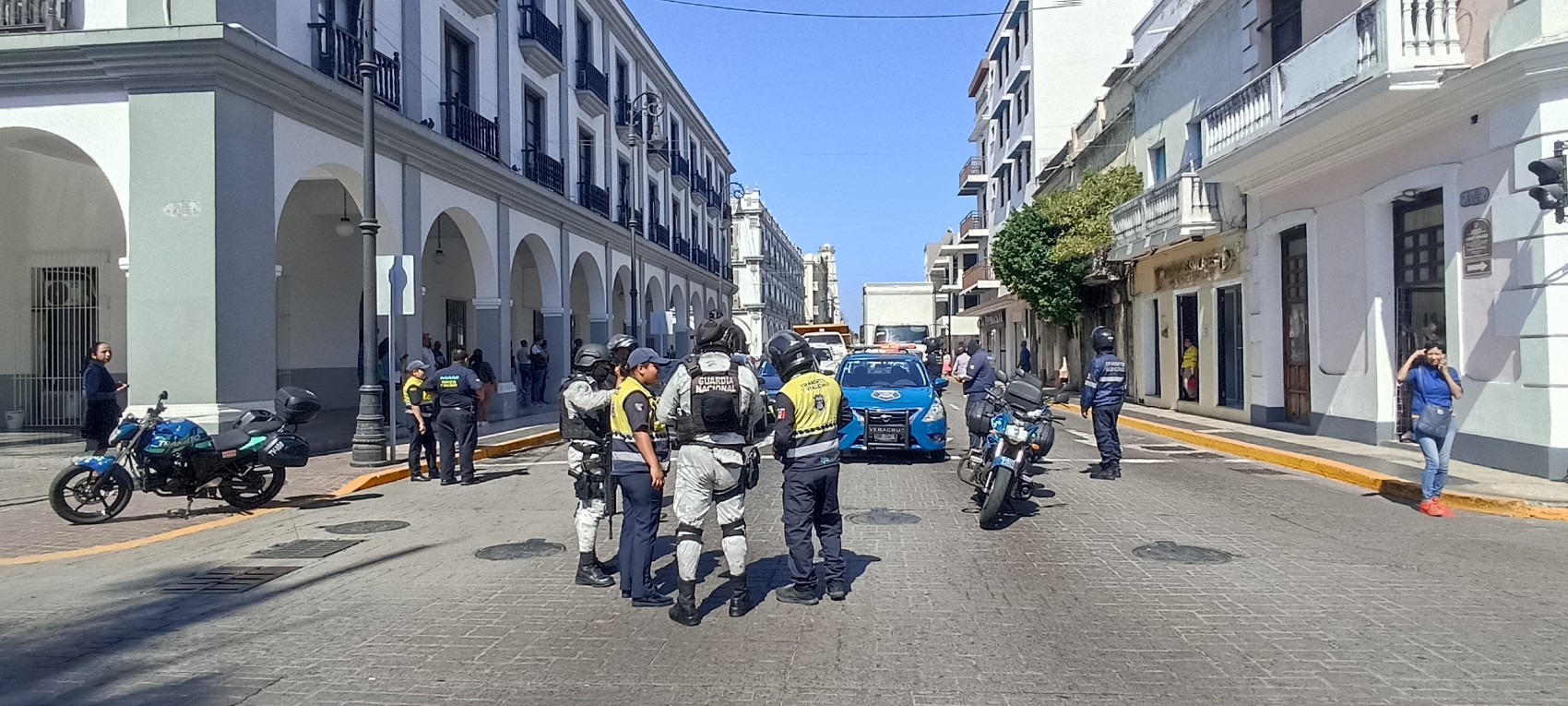 Caos vial por paro de transportistas en Veracruz