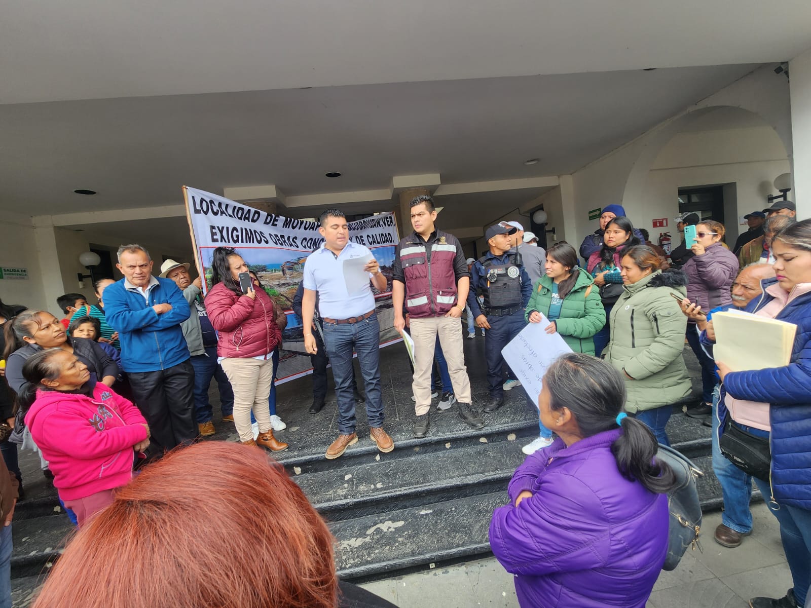 Ayuntamiento de Ixtaczoquitlán denunciará a constructoras por incumplimiento de contrato