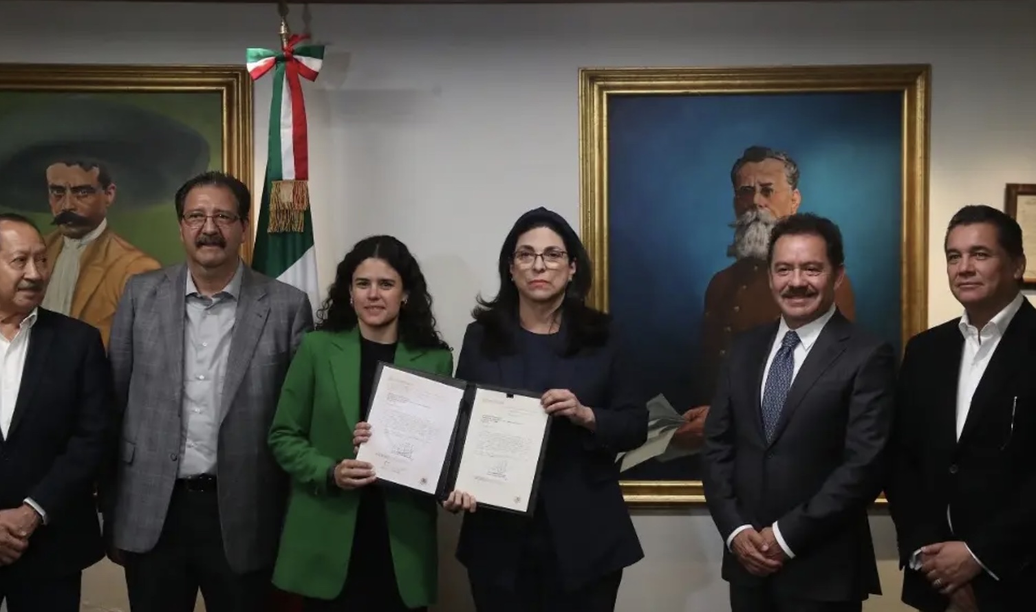 Segob entrega al Congreso paquete de reformas constitucionales de AMLO