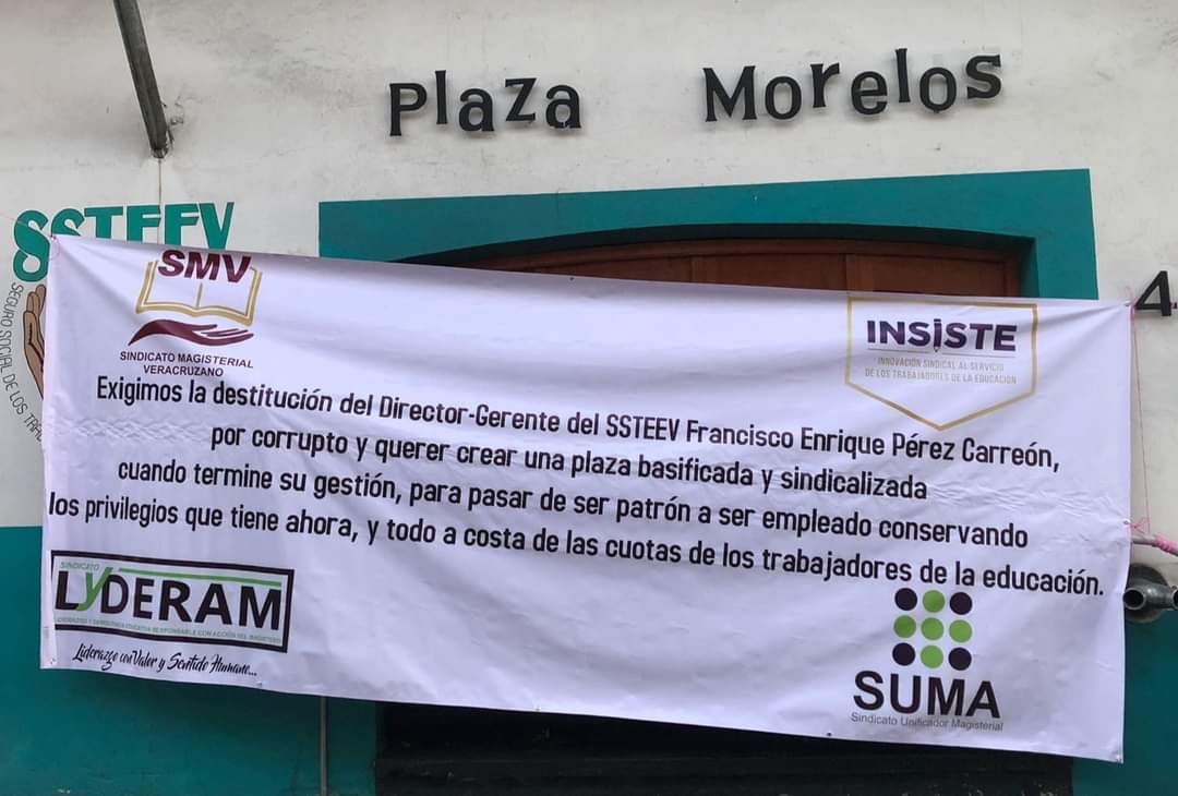 Sindicatos toman oficinas del Seguro Social de Trabajadores de la Educación, piden destituir al director