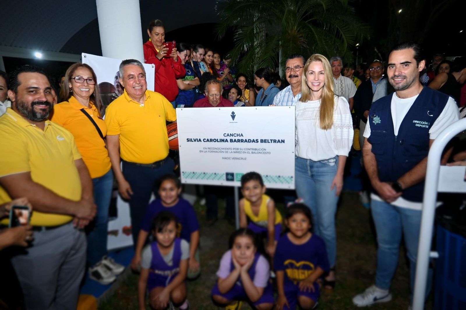 Inaugura Paty Lobeira de Yunes la rehabilitación integral de la Unidad Deportiva «Roberto Bueno Campos»