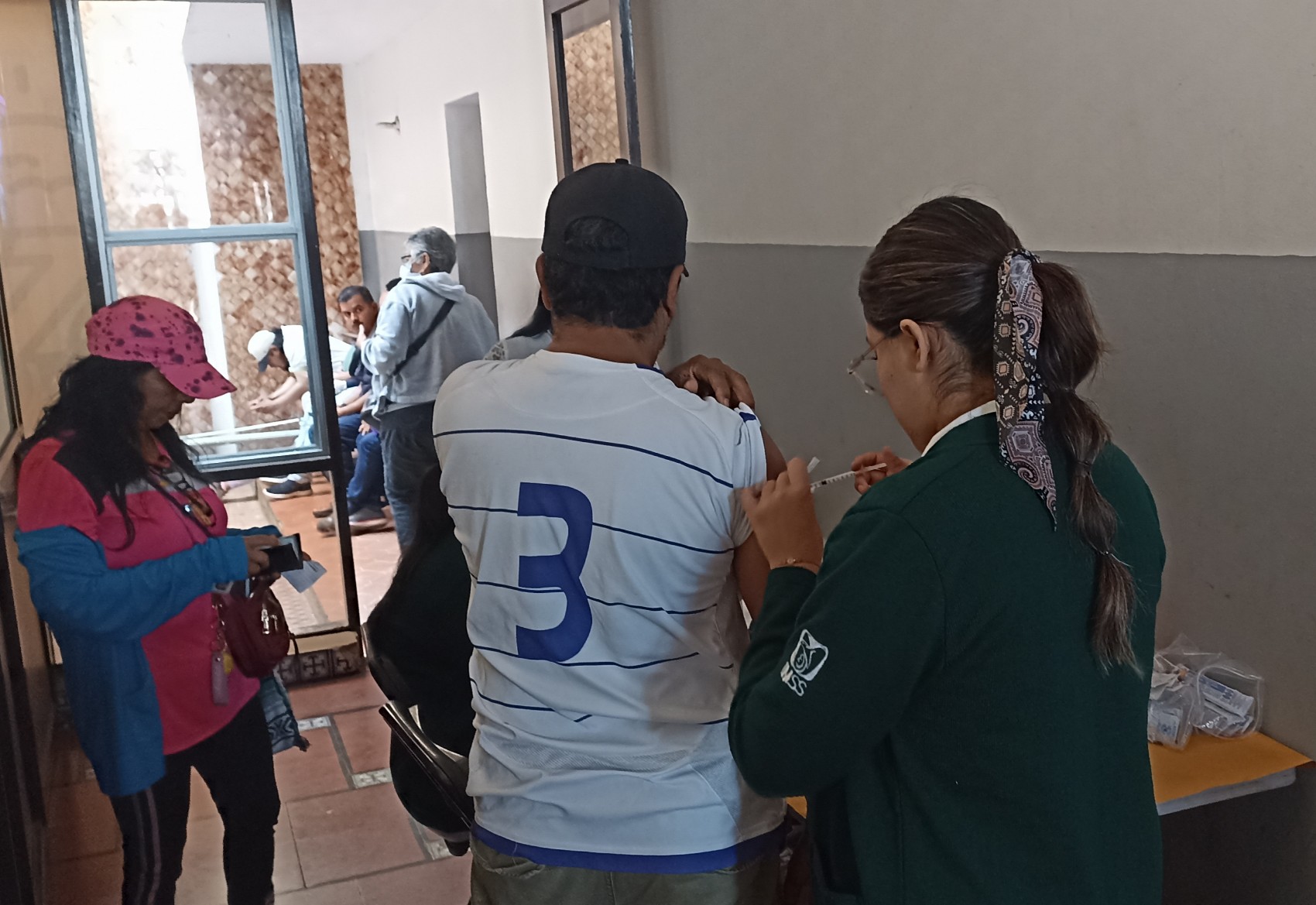 Vacunan contra COVID-19, Influenza y el VPH en el Registro Civil de Veracruz