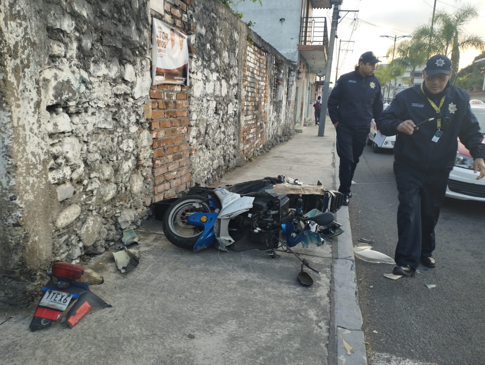 Un lesionado en choque de motoneta y auto particular en Orizaba