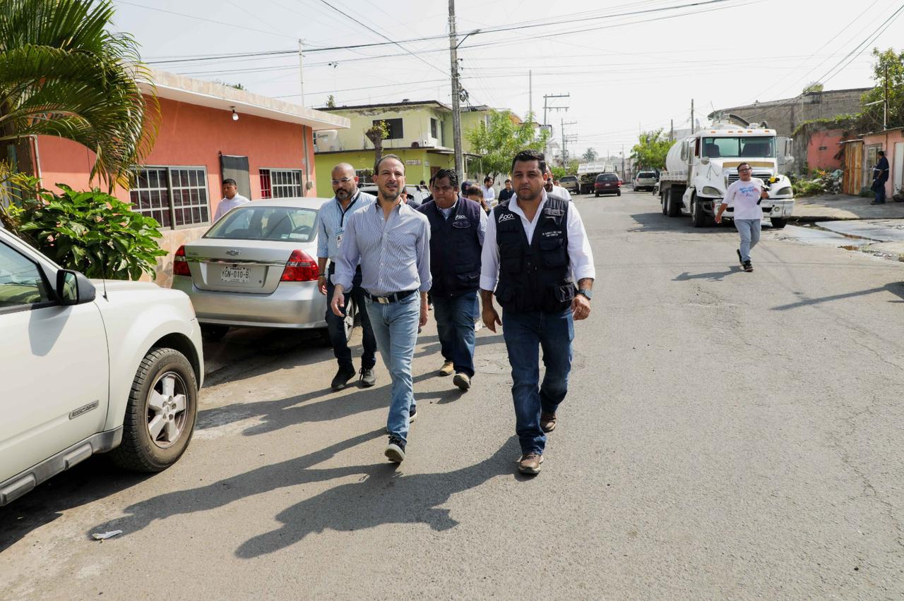 Alcalde Juan Manuel Unánue sigue llevando obra pública a las colonias de Boca del Río