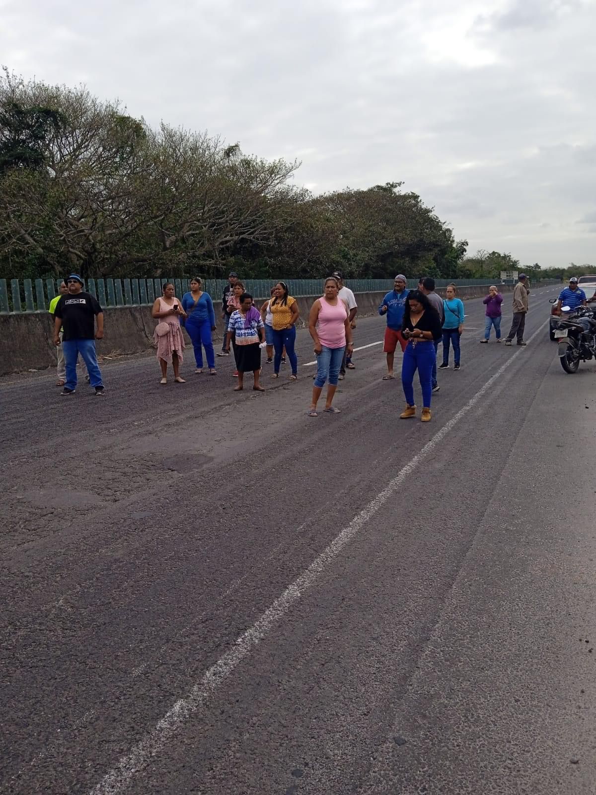 Grupo MAS informa sobre la situación captación de emergencia en el río Cotaxtla.