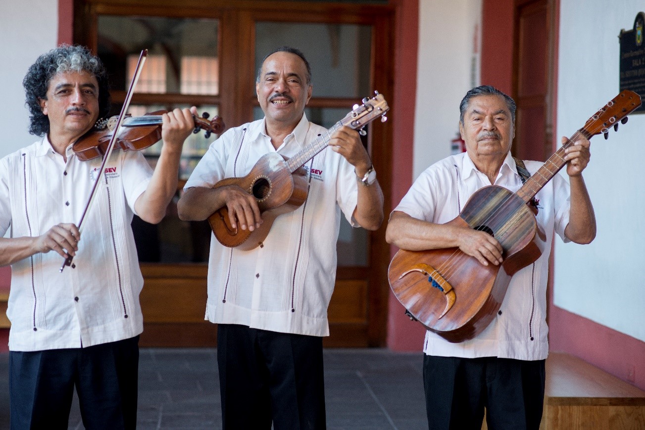Conmemora GACX el Día Internacional de la Lengua Materna con actividades literarias y musicales