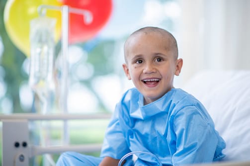 Exhortan a padres de familia a estar atentos a síntomas de cáncer infantil