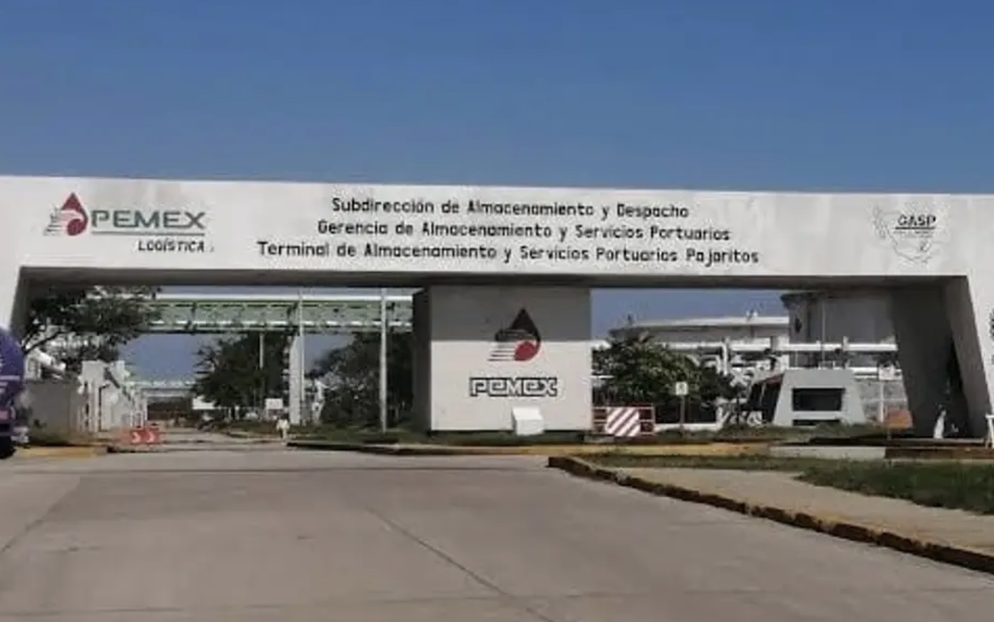 Corto circuito en terminal de Pemex en Coatzacoalcos deja 6 lesionados
