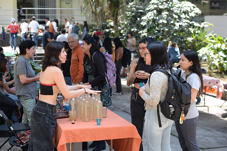 Facultad de Ciencias Agrícolas abrió sus puertas a productoras locales