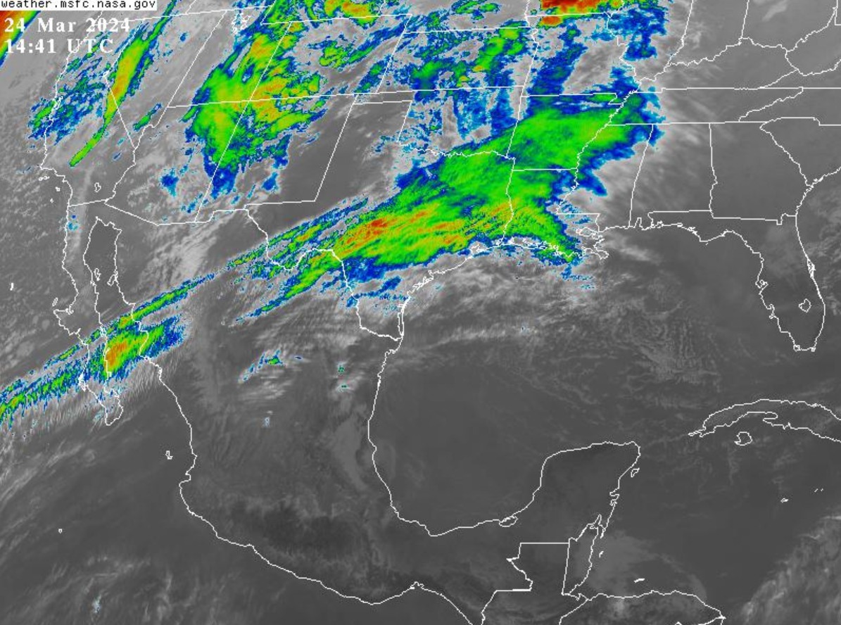 Ambiente cálido y surada para este domingo y lunes en Veracruz