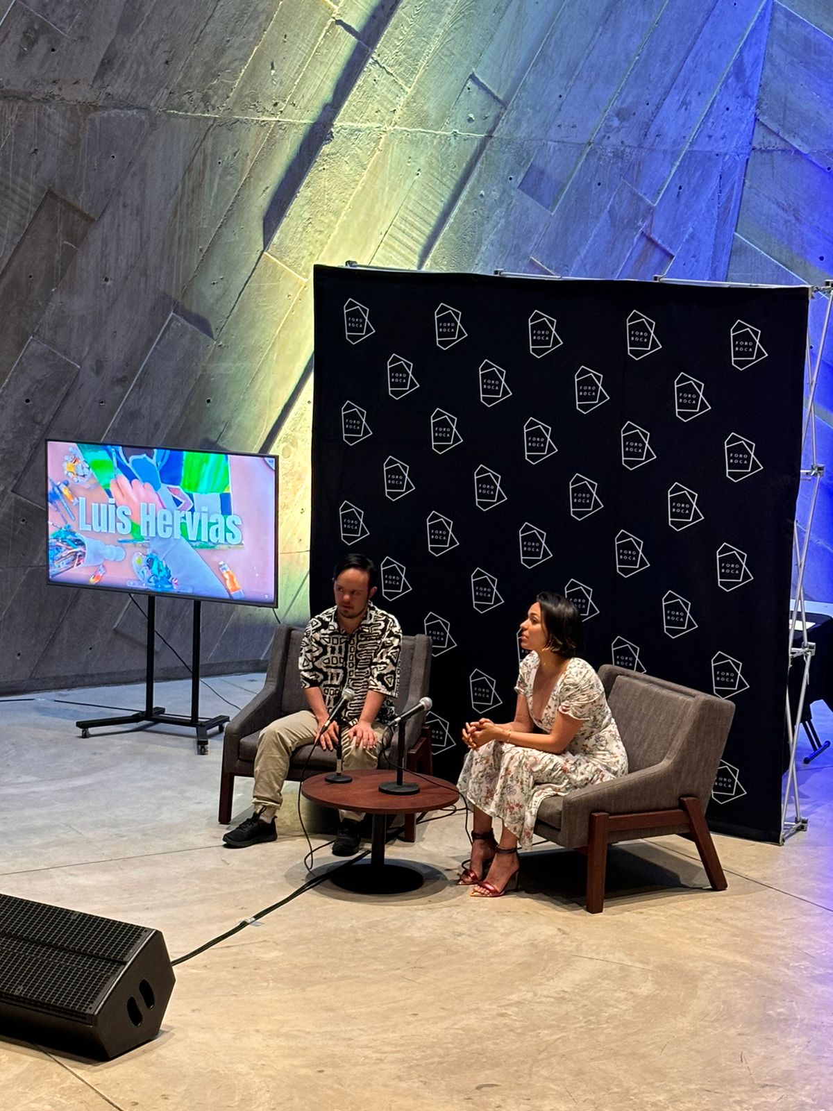 Inauguran la exposición “Un mundo ideal”, de Luis Fernando Hervias, en el Foro Boca