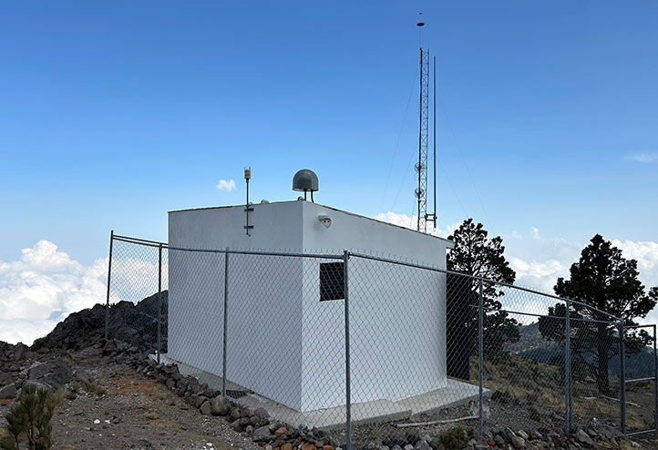 UV colabora en operatividad de sismógrafos en Pico de Orizaba