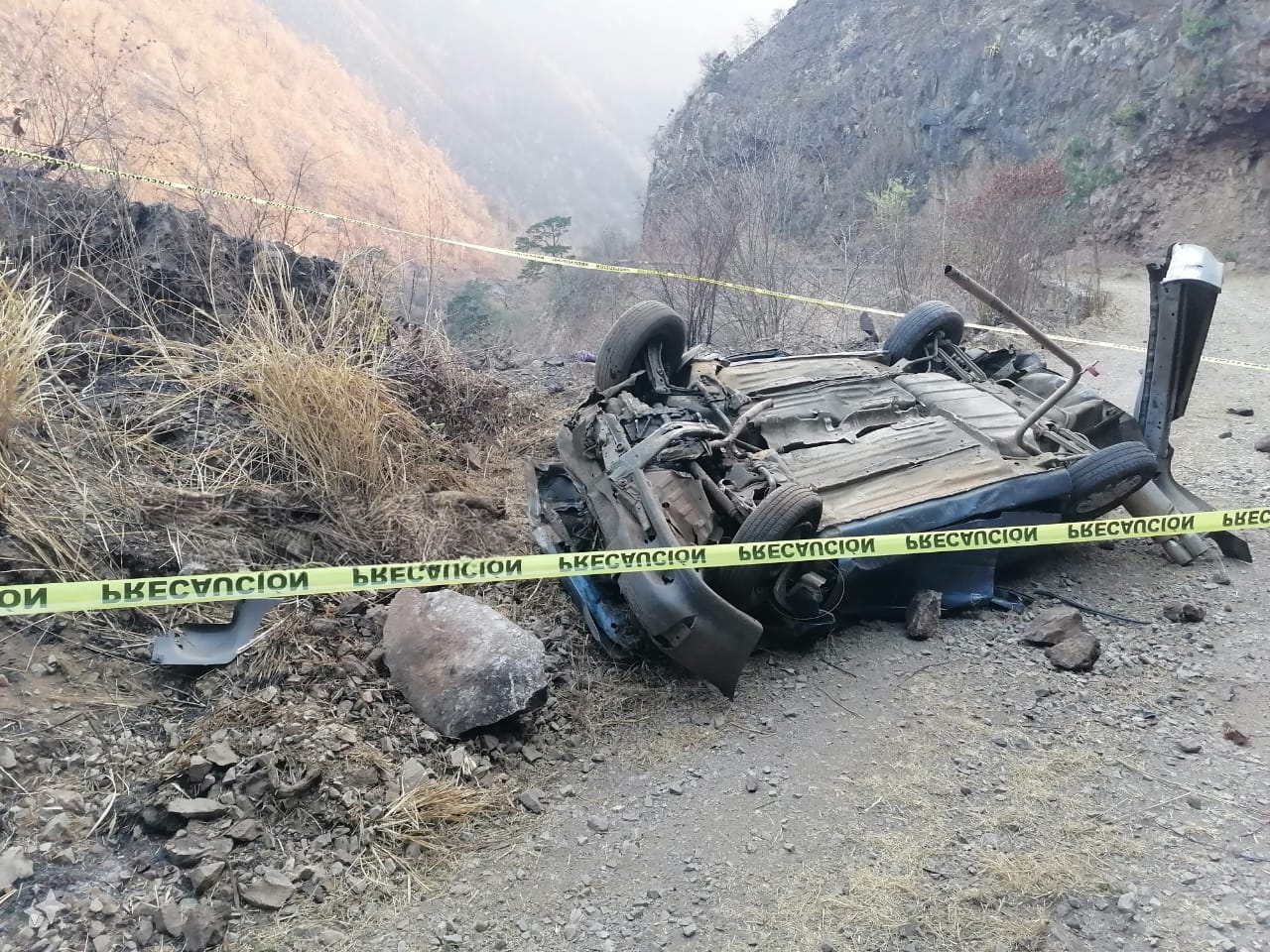 Mueren dos personas al caer a un barranco de 200 metros en Maltrata