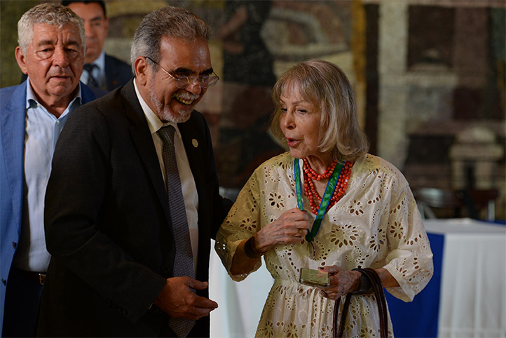 Carlos Fuentes fue un enamorado de la literatura: Silvia Lemus