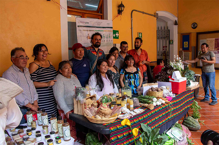 En UV-Intercultural, productores compartieron experiencias