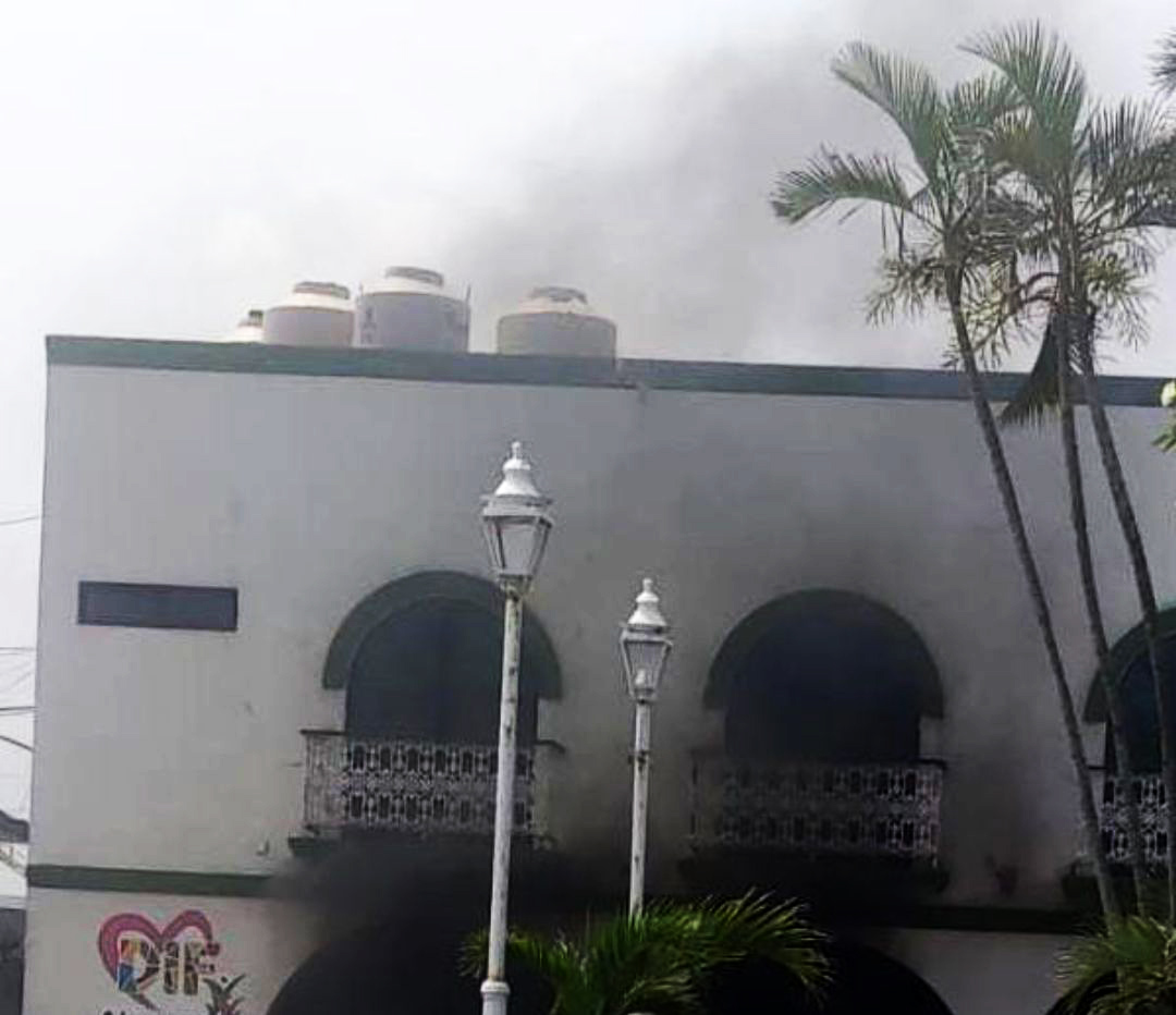 Incendio en DIF de Alvarado es controlado, no hay lesionados