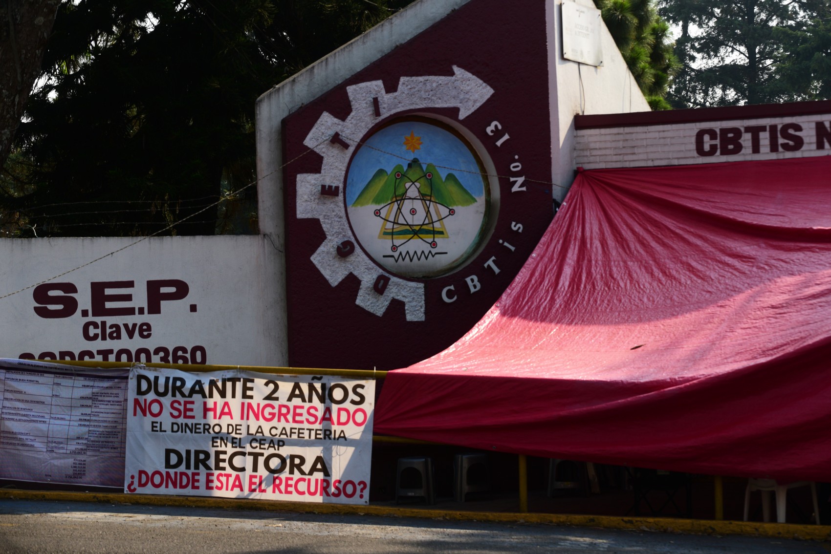 Padres del CBTIS 13  denuncian amenazas en quinto día de paro