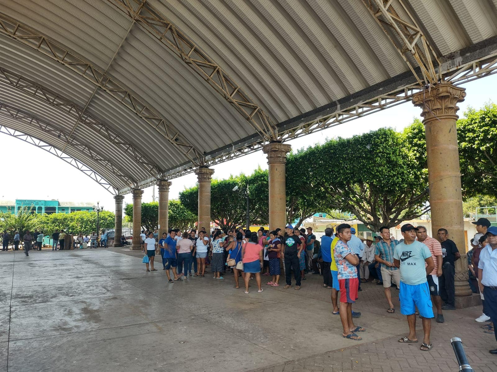Por enésima ocasión, Tatahuicapan amenaza con cerrar válvulas de la presa Yuribia