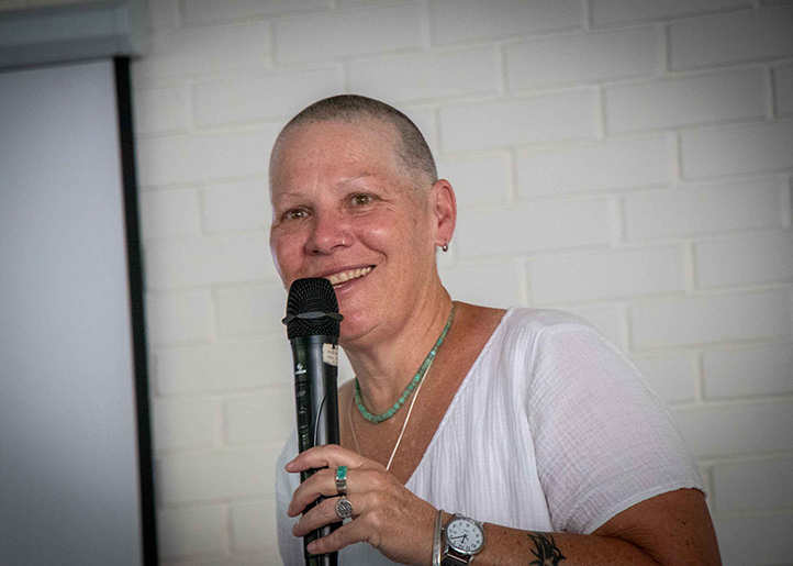 Metodología queer, esencial en producción de conocimiento: Emma Bailey