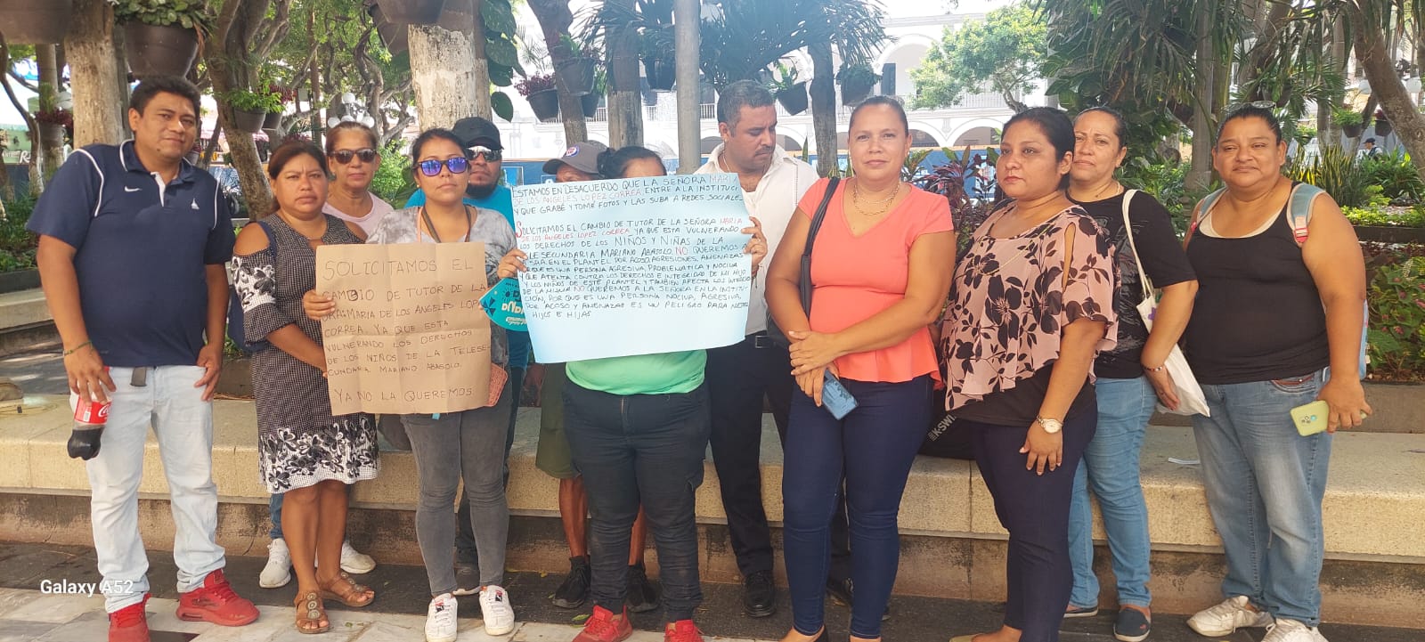 Denuncian a madre de familia por vulnerar derechos de alumnos de telesecundaria