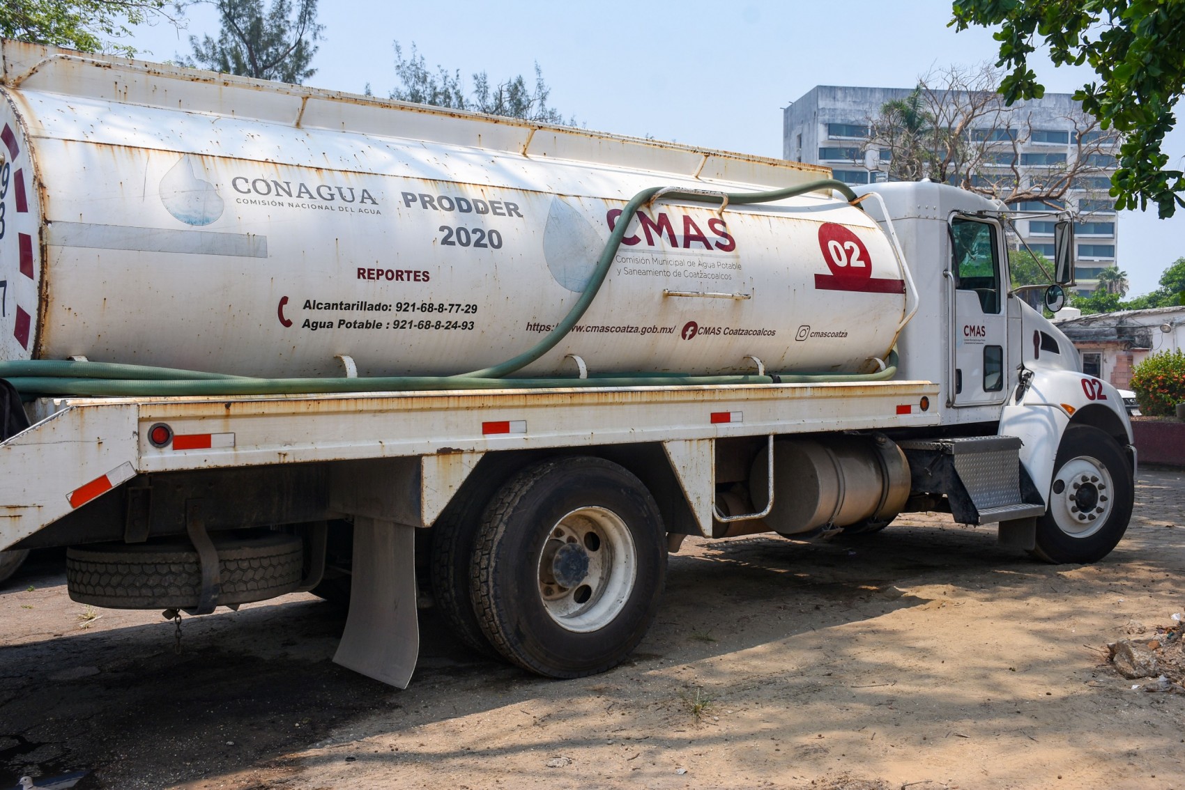 Escuelas se surten con pipas ante falta de agua: SEV