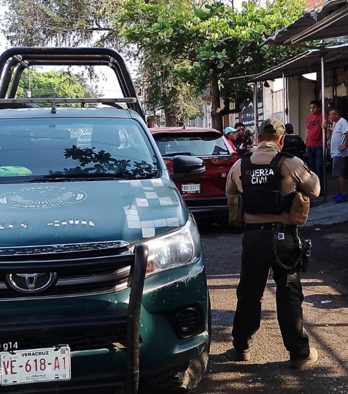 Despojan a pareja de 100 mil pesos en pleno centro de Cardel