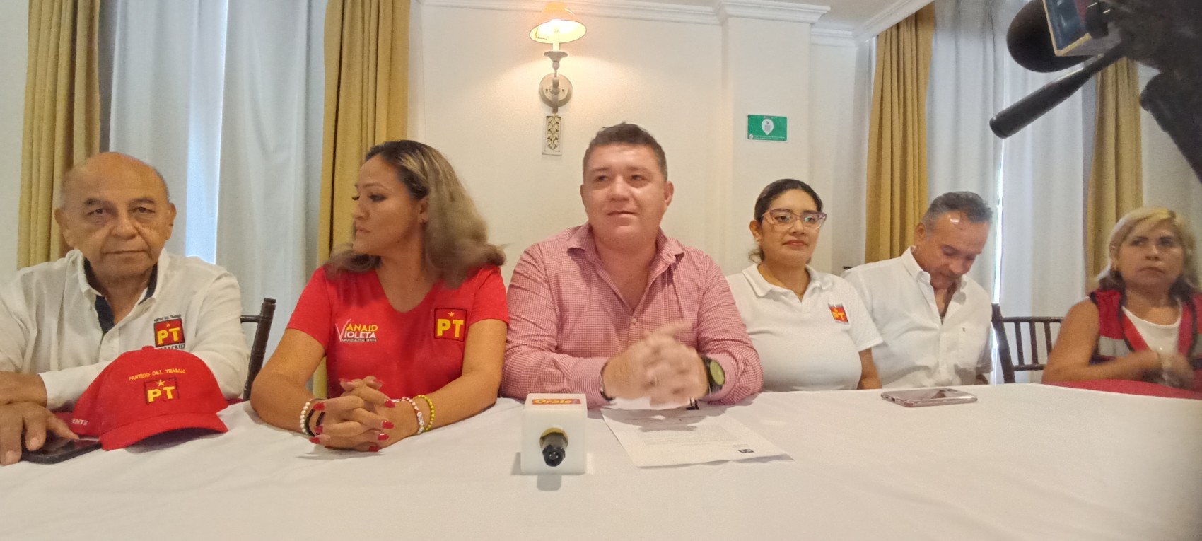 Se confrontan petistas tras anuncio de adhesión a Pepe Yunes; descartan desbandada en el PT