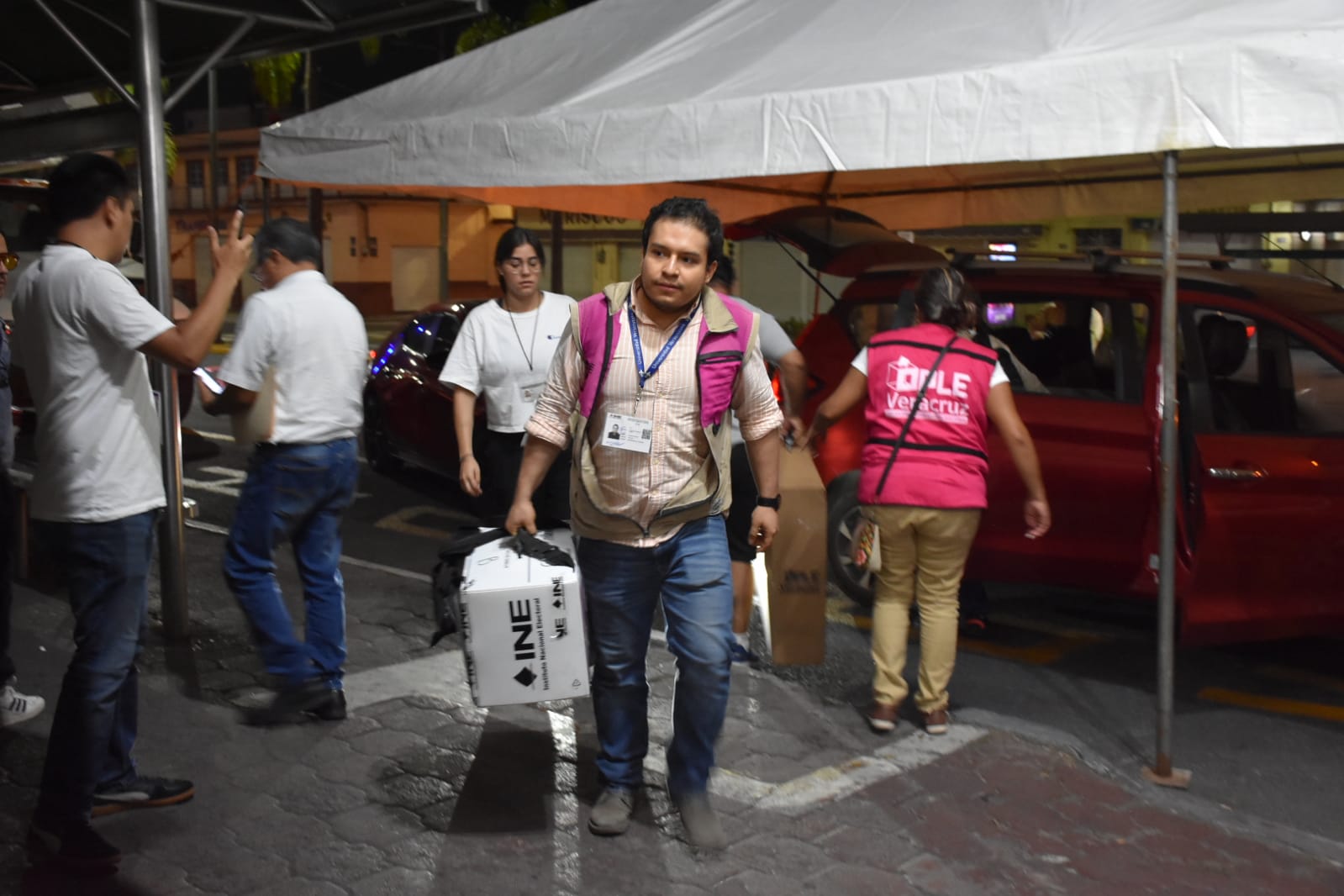 Arriba el primer paquete electoral a la Junta Distrital 15 de Orizaba