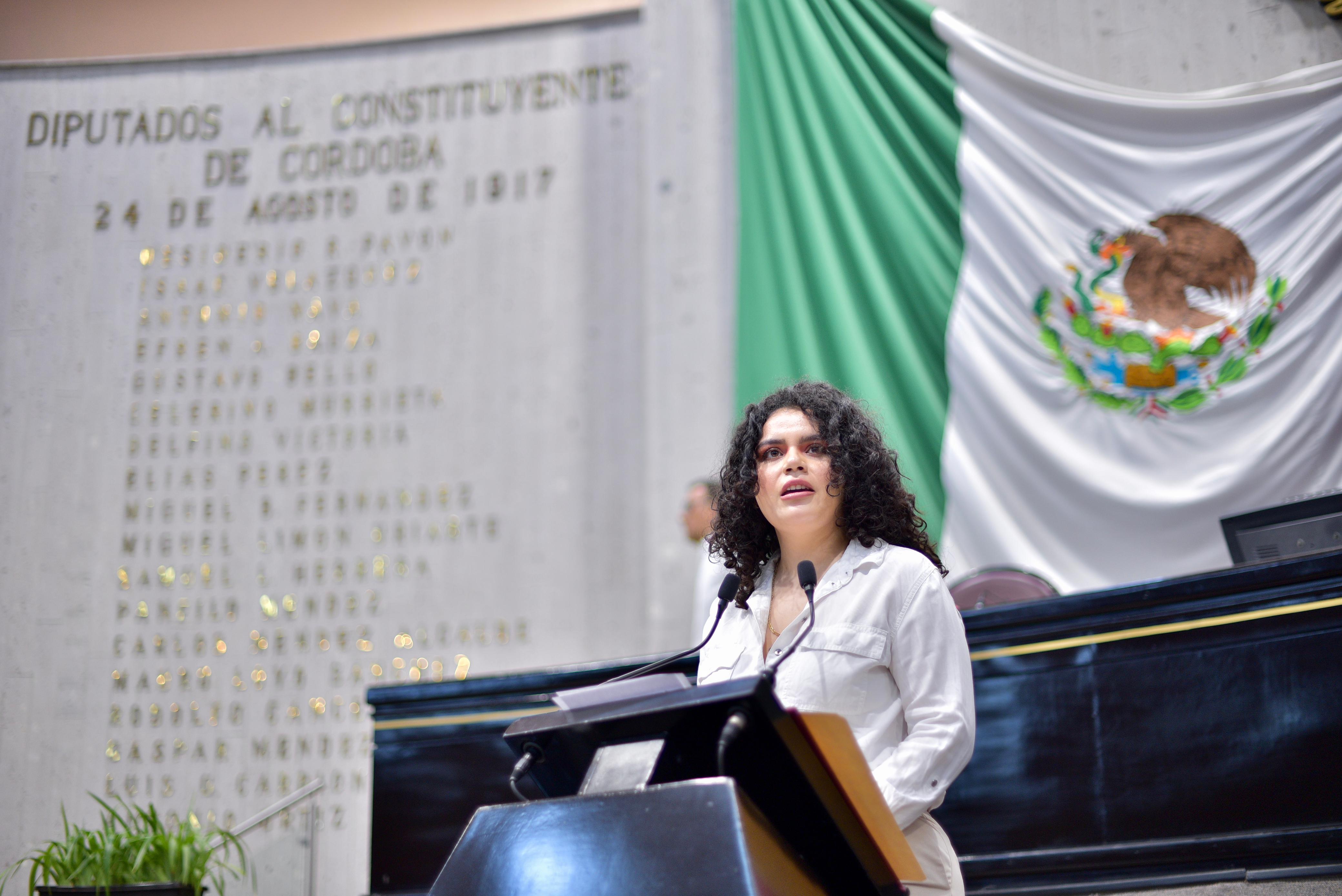 Promueven inscripción alusiva a los 200 años del Poder Legislativo