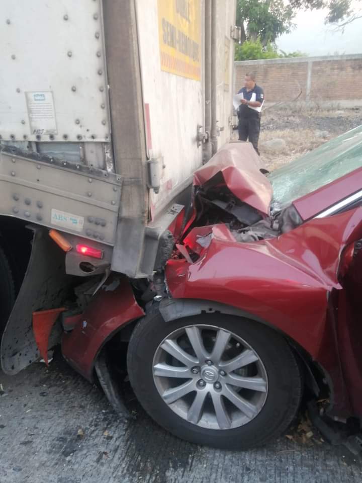 Choque en caseta de Cuitláhuac deja 5 lesionados