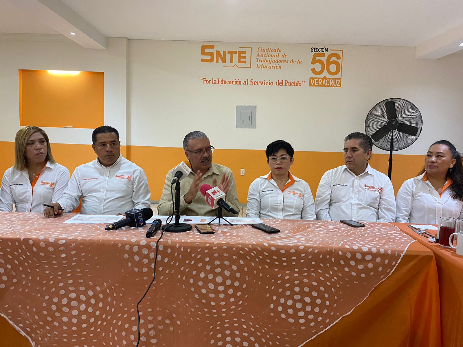 Sufren por falta de agua 50 % de los planteles escolares en Veracruz: Sección 56