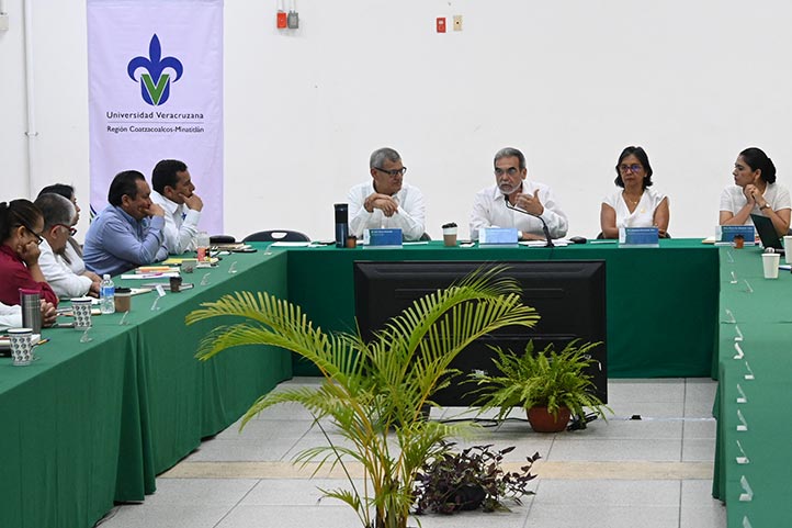 La Universidad debe vincular desarrollo y cuidado del entorno: Rector