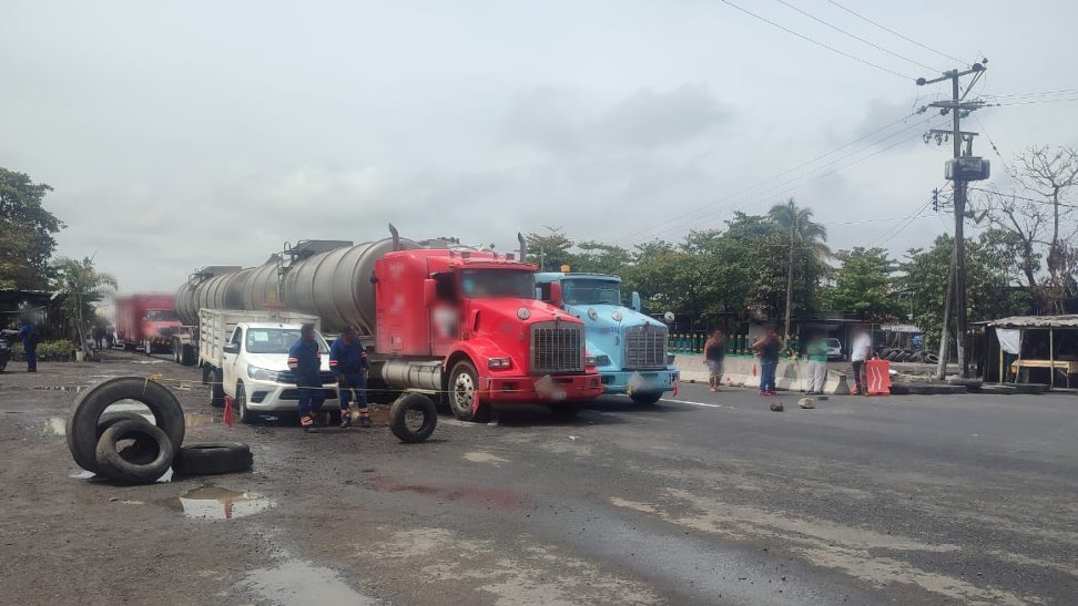 Bloquean el tramo Santa Fe-Paso del Toro para exigir reductores de velocidad