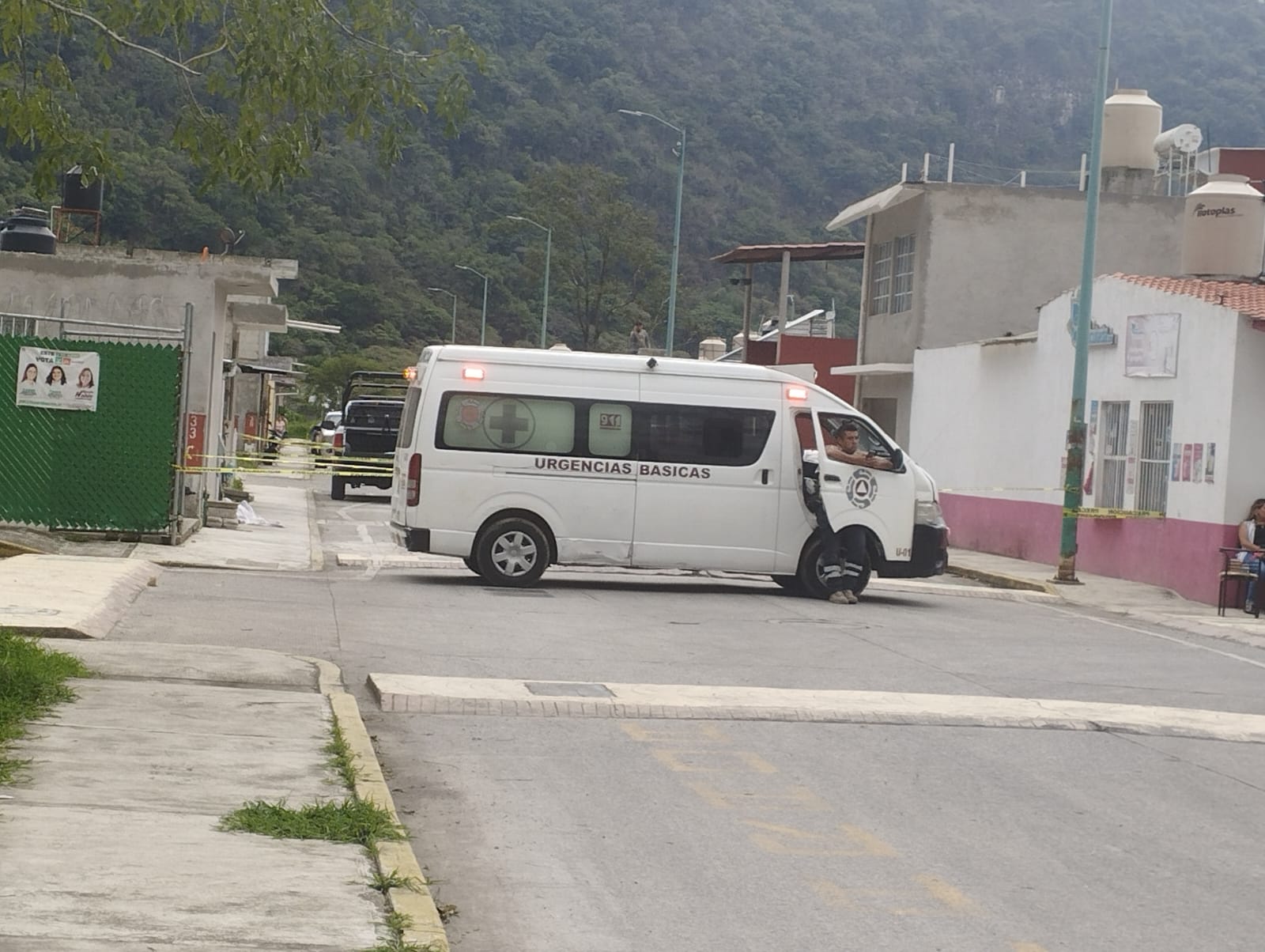 Adulto mayor muere en la vía pública en Río Blanco
