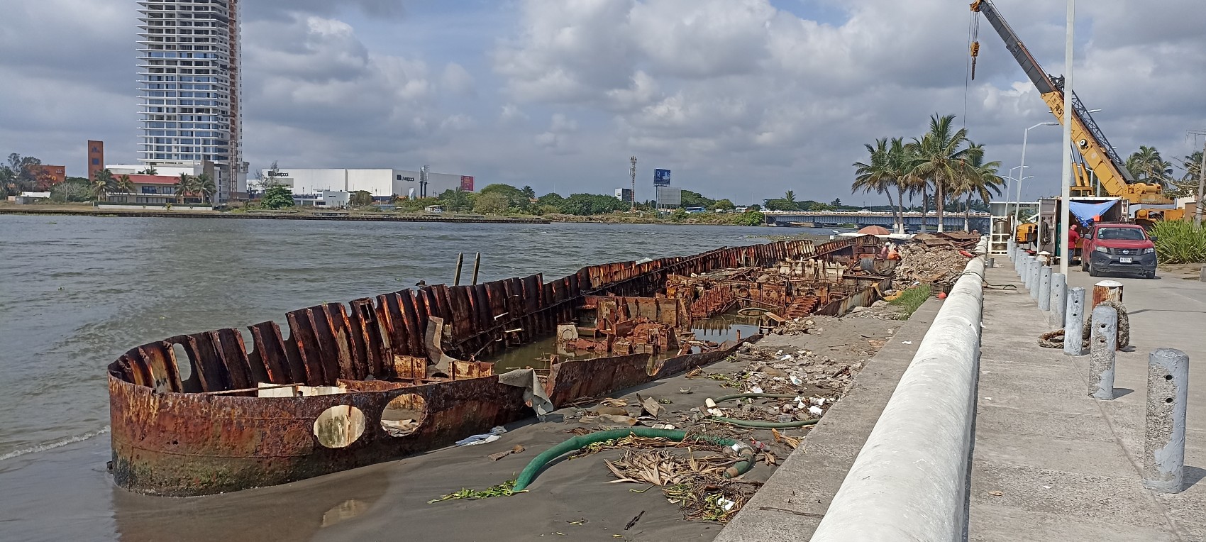 PMA firma contrato para el dragado del río Jamapa; faltan detalles operativos para iniciar los trabajos
