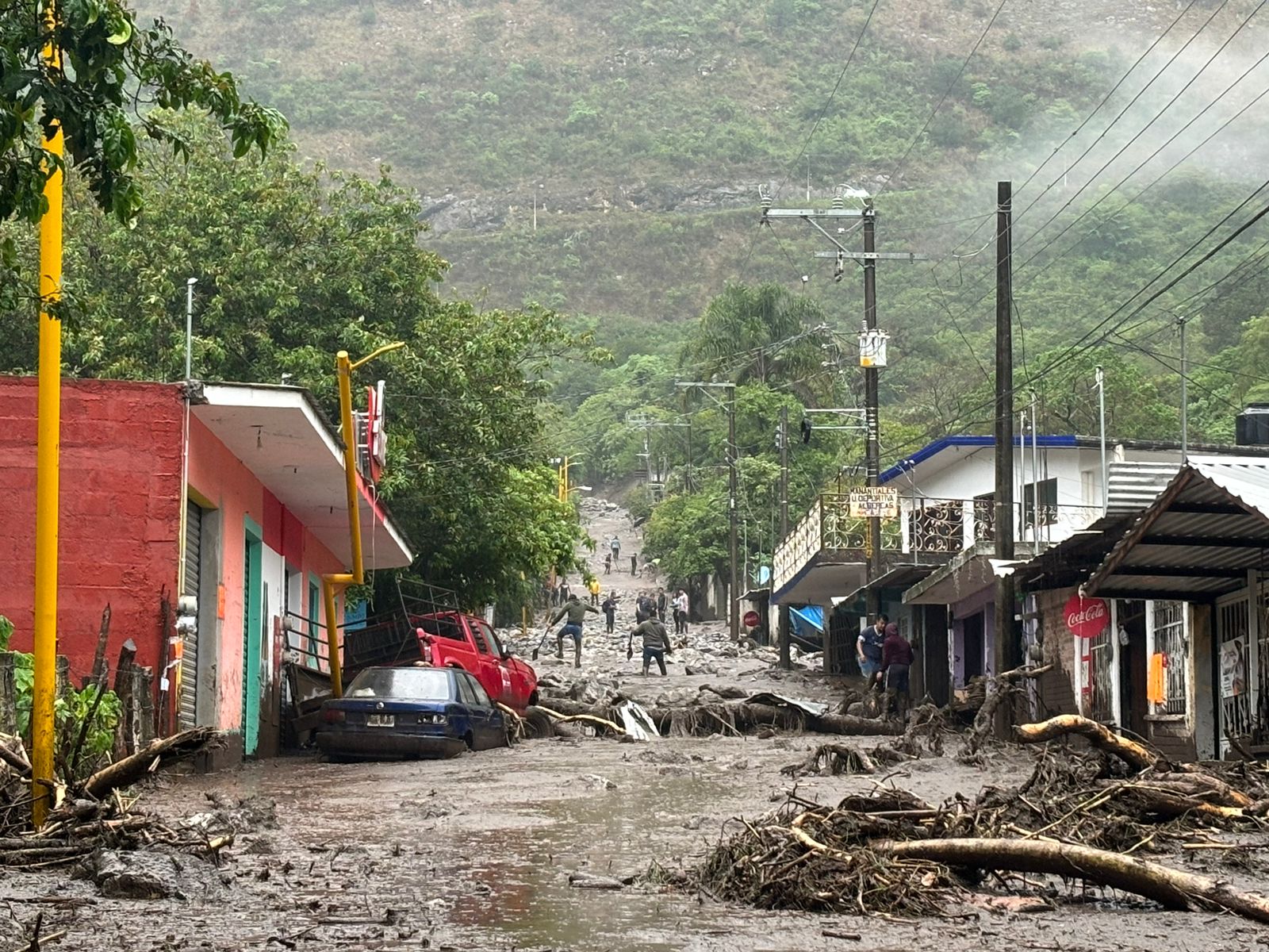 Otra barrancada en la zona centro, ahora en Tlilapan