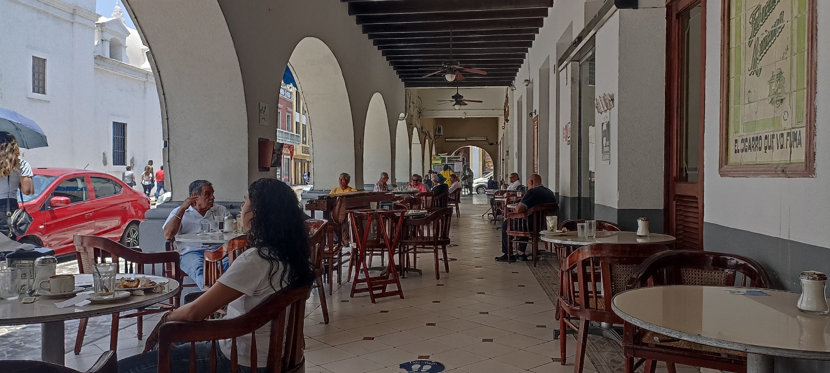Restaurantes registran repunte del 30% en promedio en ventas durante el carnaval