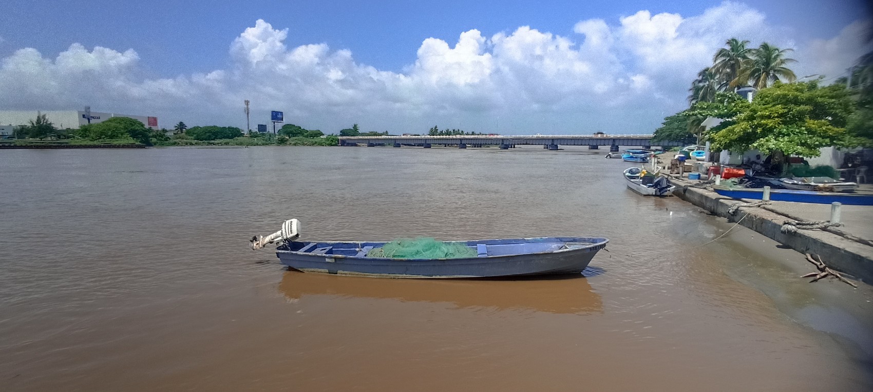 Creciente del río Jamapa desaparece playita en la cabecera municipal de Boca del Río