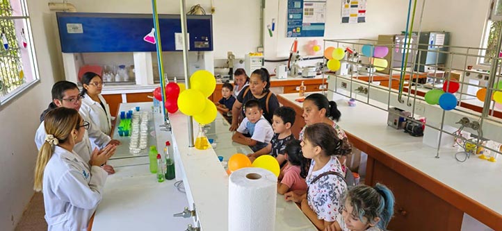 Instituto de Ciencias Básicas UV acerca ciencias químicas a la niñez
