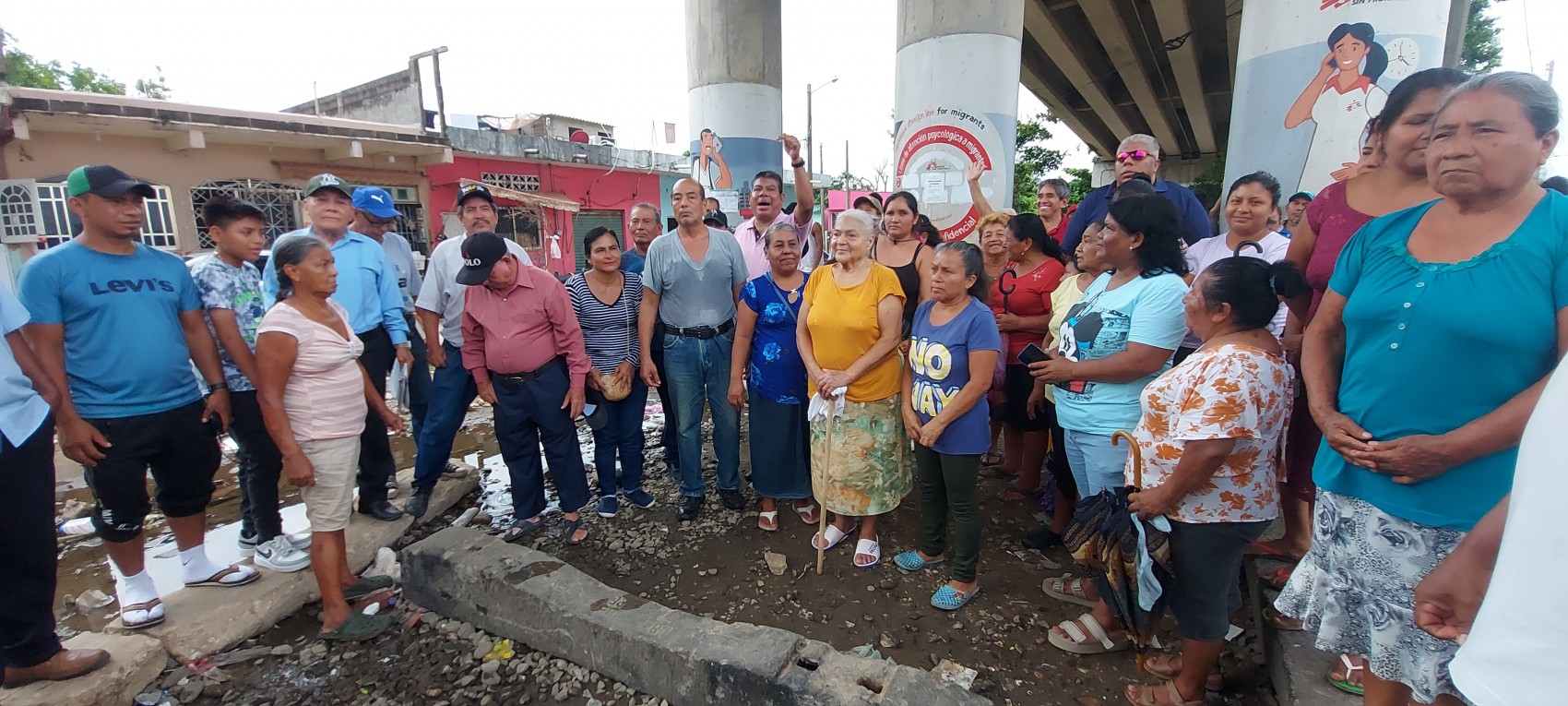 Vecinos rechazan cierre de la calle Soledad de Doblado para beneficiar al Ferrocarril del Istmo