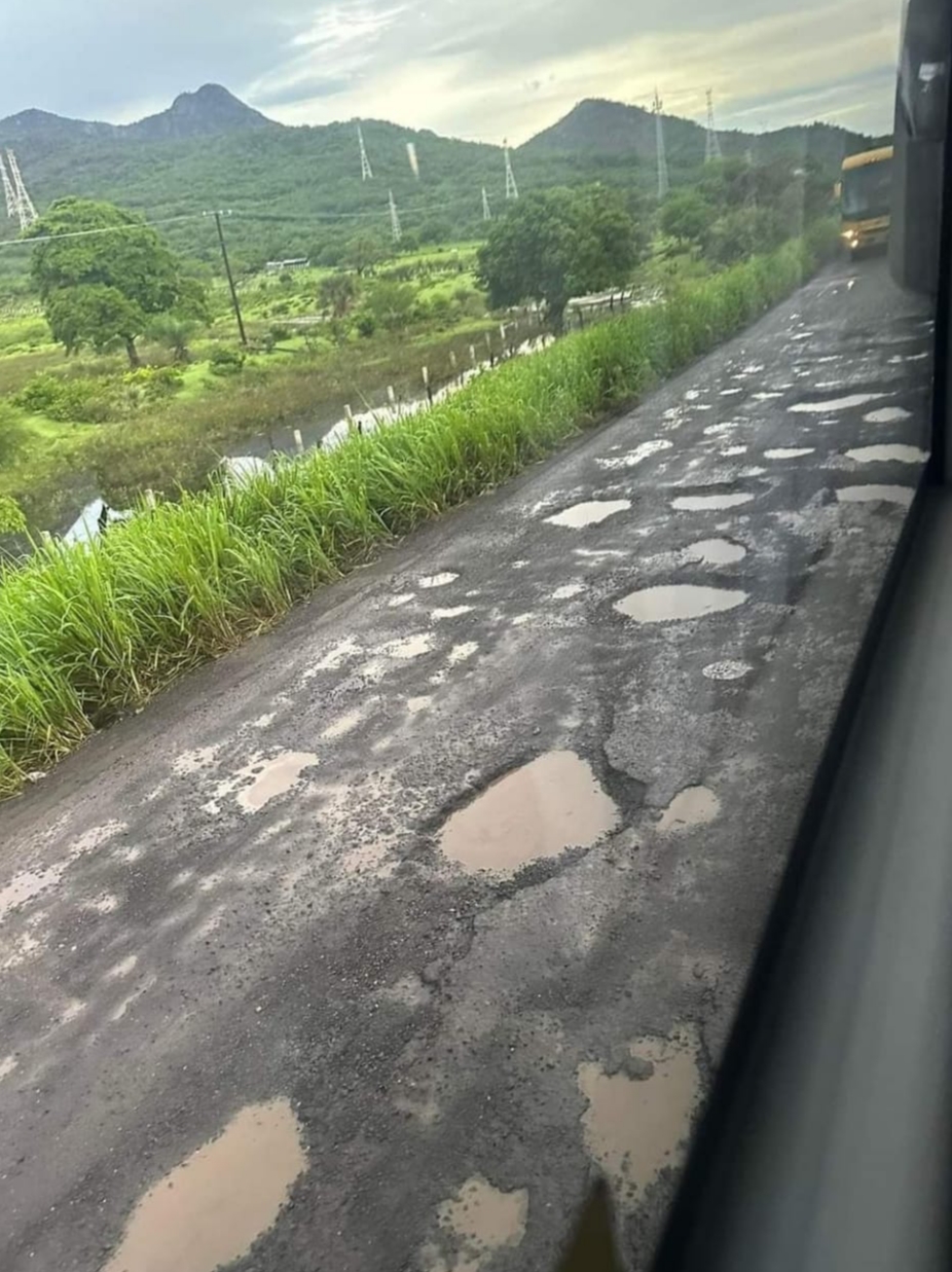 Protesta sigue: productores mantienen bloqueos en carreteras de Veracruz por mal estado de vías