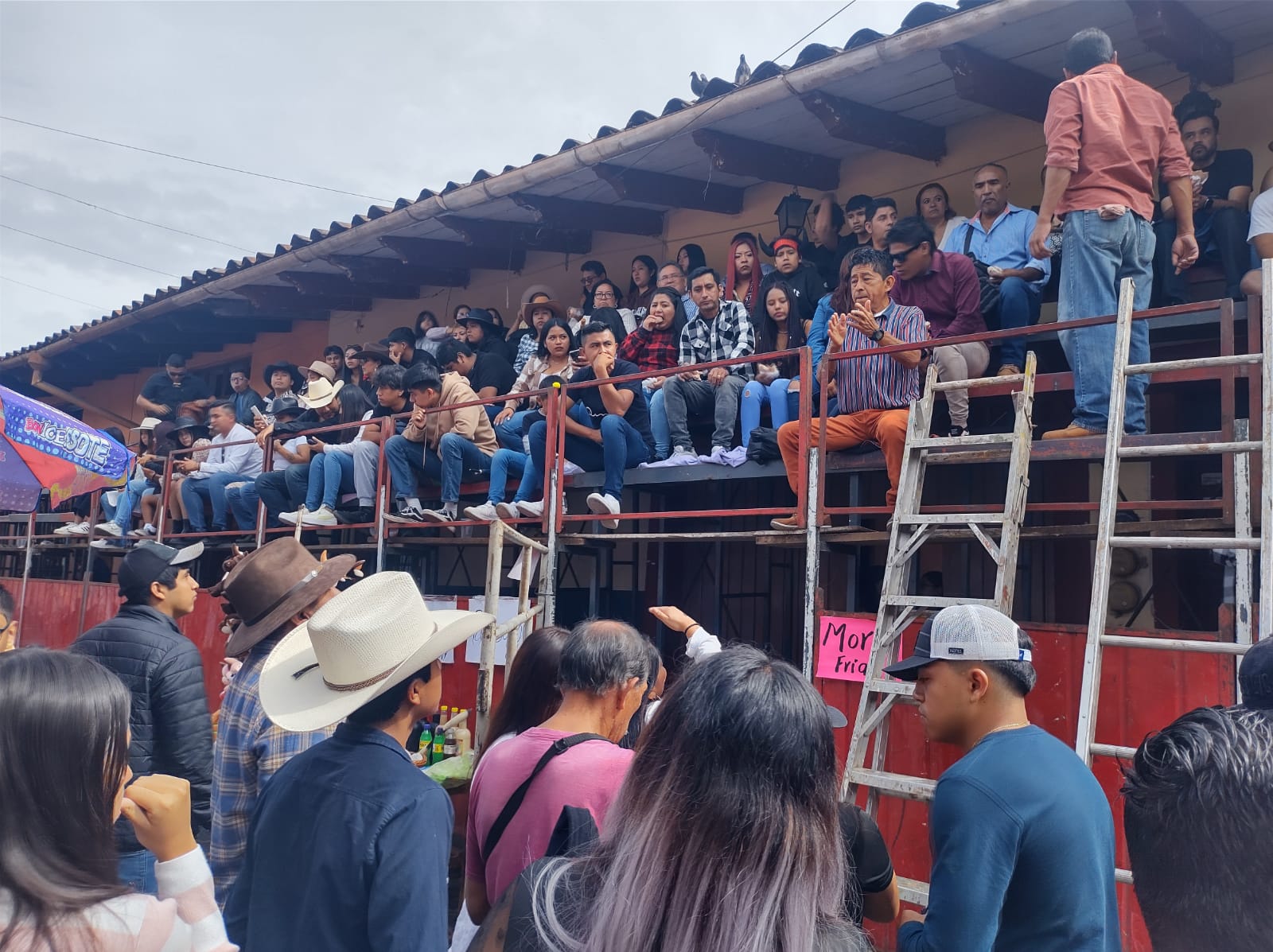 A 350 pesos el costo de las gradas para disfrutar de la suelta de toros en las fiestas de Xico